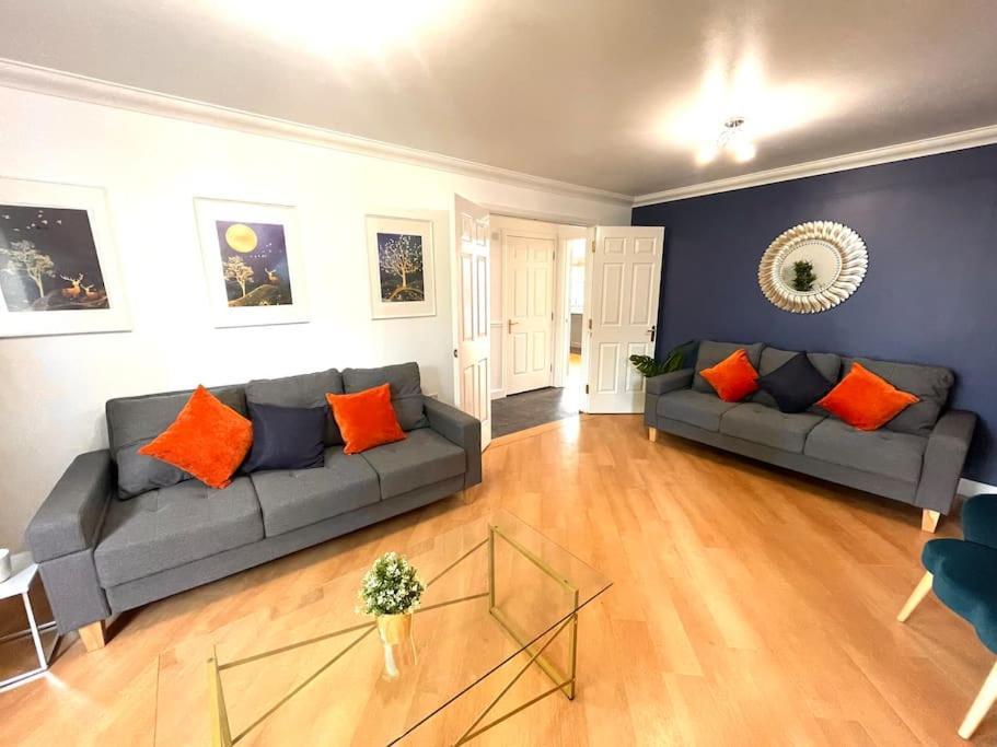The Woodlands, Shortstay, Ideal For Families, Relocation, Contractors, Travel Stay Horley Exterior photo