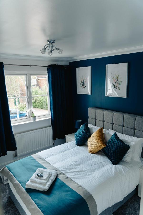 The Woodlands, Shortstay, Ideal For Families, Relocation, Contractors, Travel Stay Horley Exterior photo